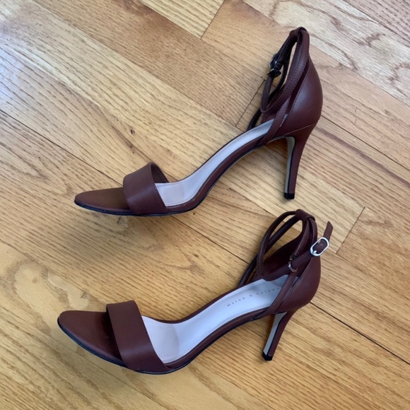 Ankle strap heels - Picture 3 of 7